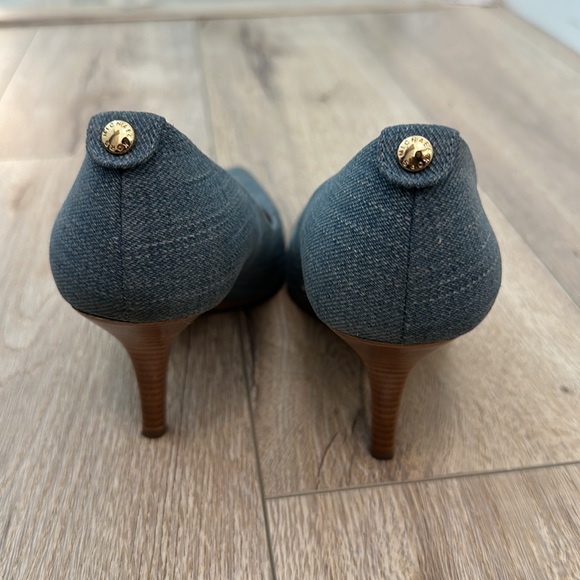 Micheal Kors - Picture 2 of 5